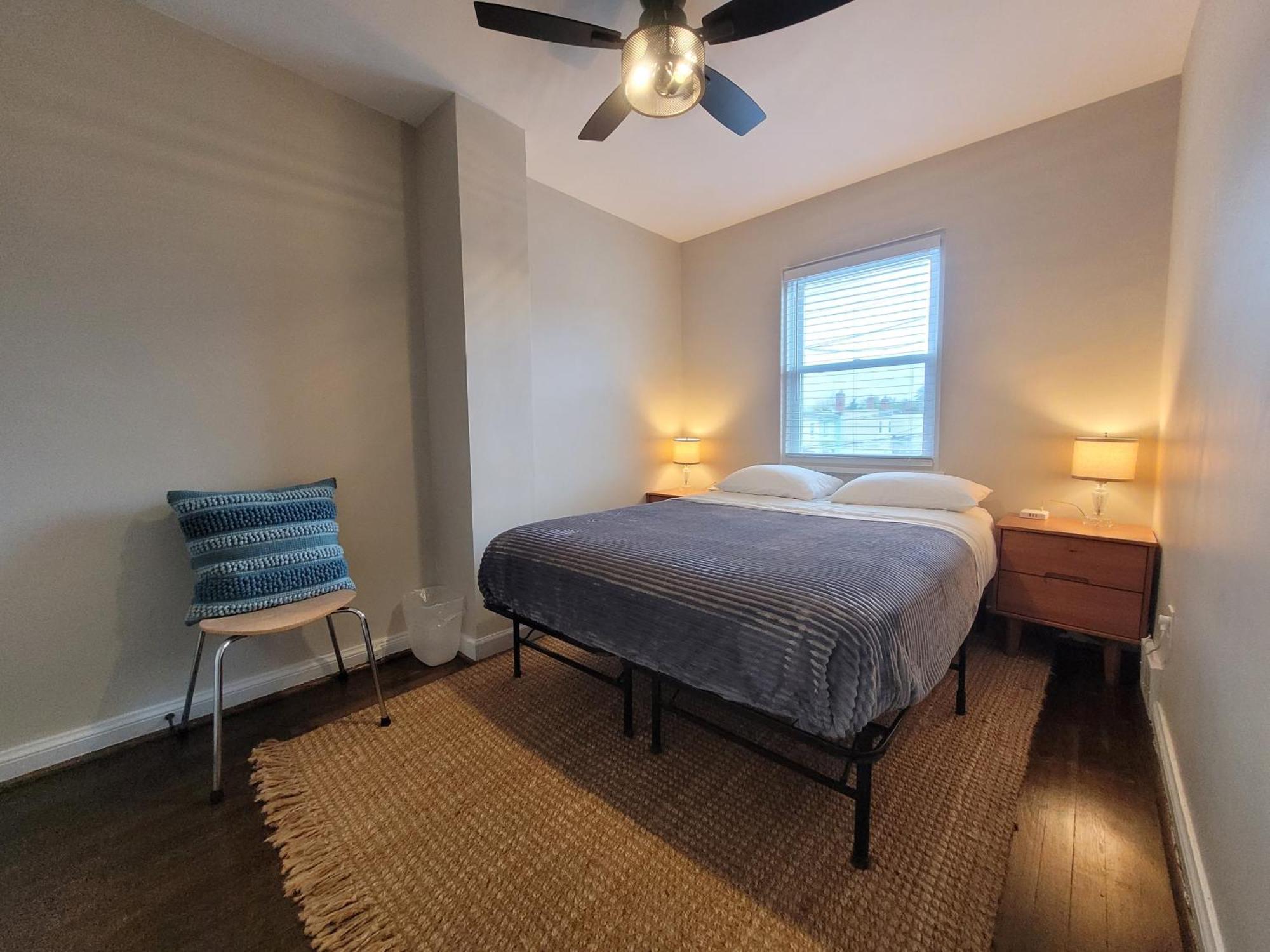 Capitol Hill Adj With Parking And Easy Access To Downtown Ferienhaus